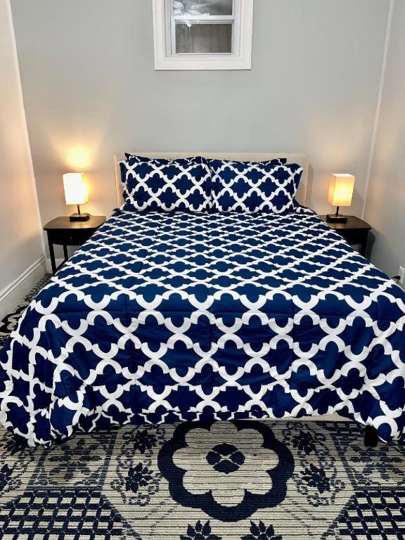 Apartment Manhattan 10 Minutes, Lic 3 Bedrooms Huge Apt *