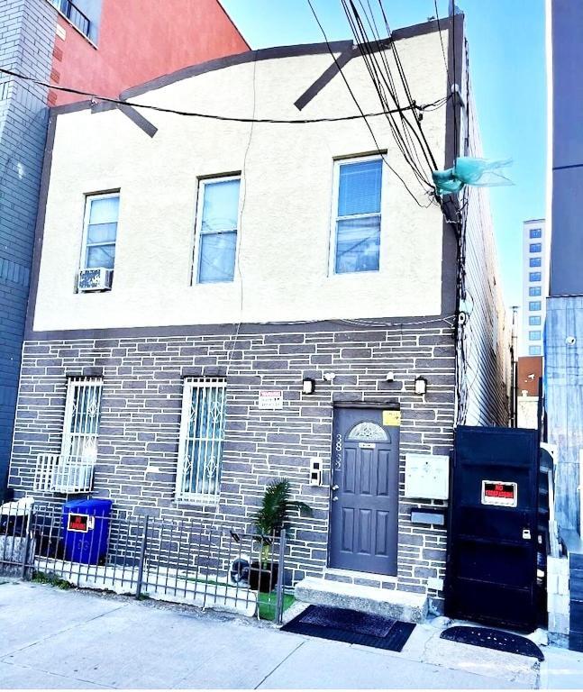 Apartment Manhattan 10 Minutes, Lic 3 Bedrooms Huge Apt *